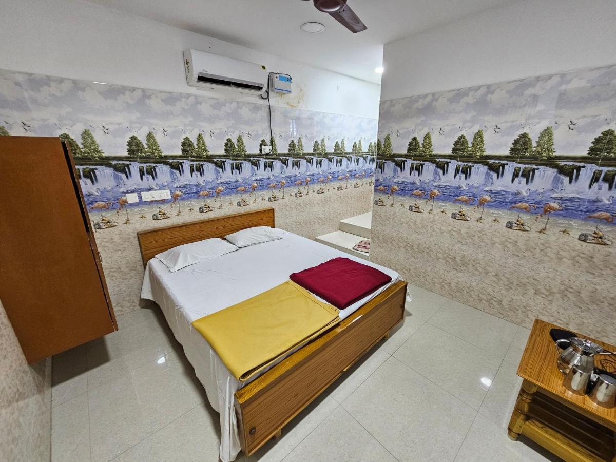 Arunachala Guest House Vriddhachalam Bagian luar foto