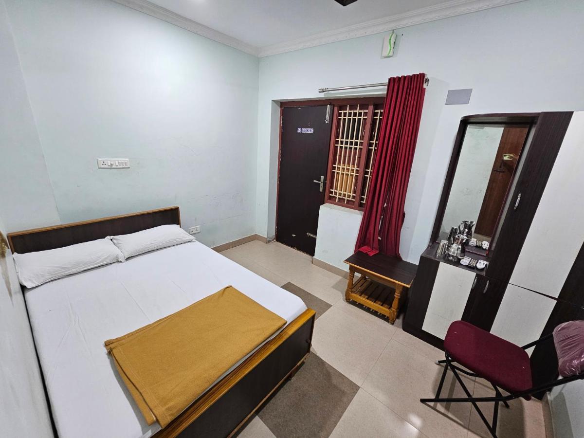 Arunachala Guest House Vriddhachalam Bagian luar foto