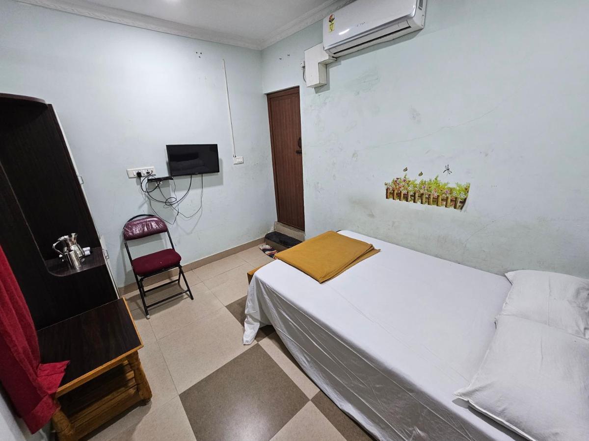 Arunachala Guest House Vriddhachalam Bagian luar foto